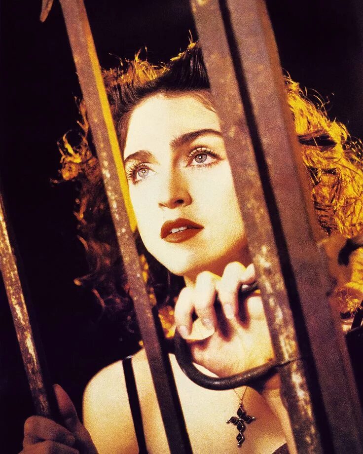 Like madonna песня. Madonna 1989. Мадонна like a Prayer. Madonna 1989 like a Prayer. Мадонна лайк а Прайер.
