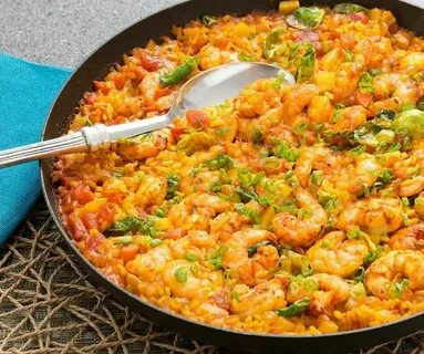 Паэлья с креветками и овощами
