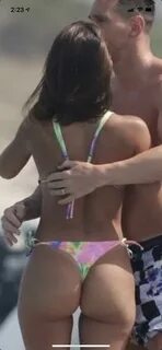 Slideshow antonela roccuzzo thong.