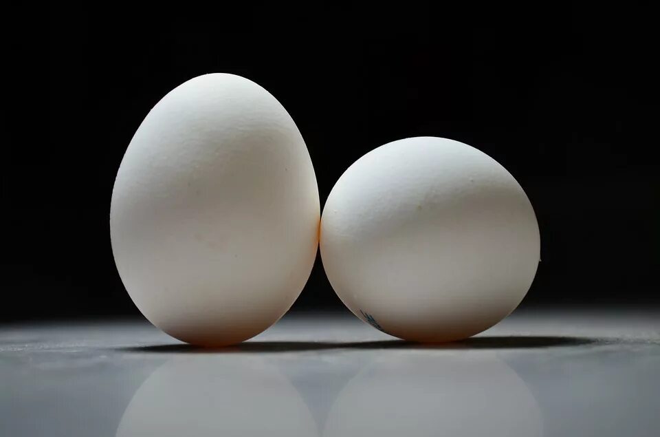 Яйцо. Яйцо куриное. Яйцо белое. Яички куриные.