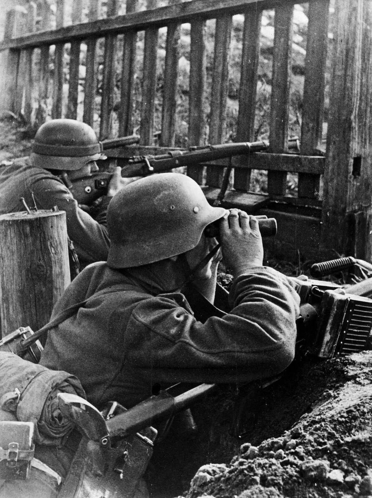 Вермахт 1941 г. Сайт немецких солдат вов 1941-1945. солдаты в окопах война 1941-1945. немецкие солдаты в окопах 1945.