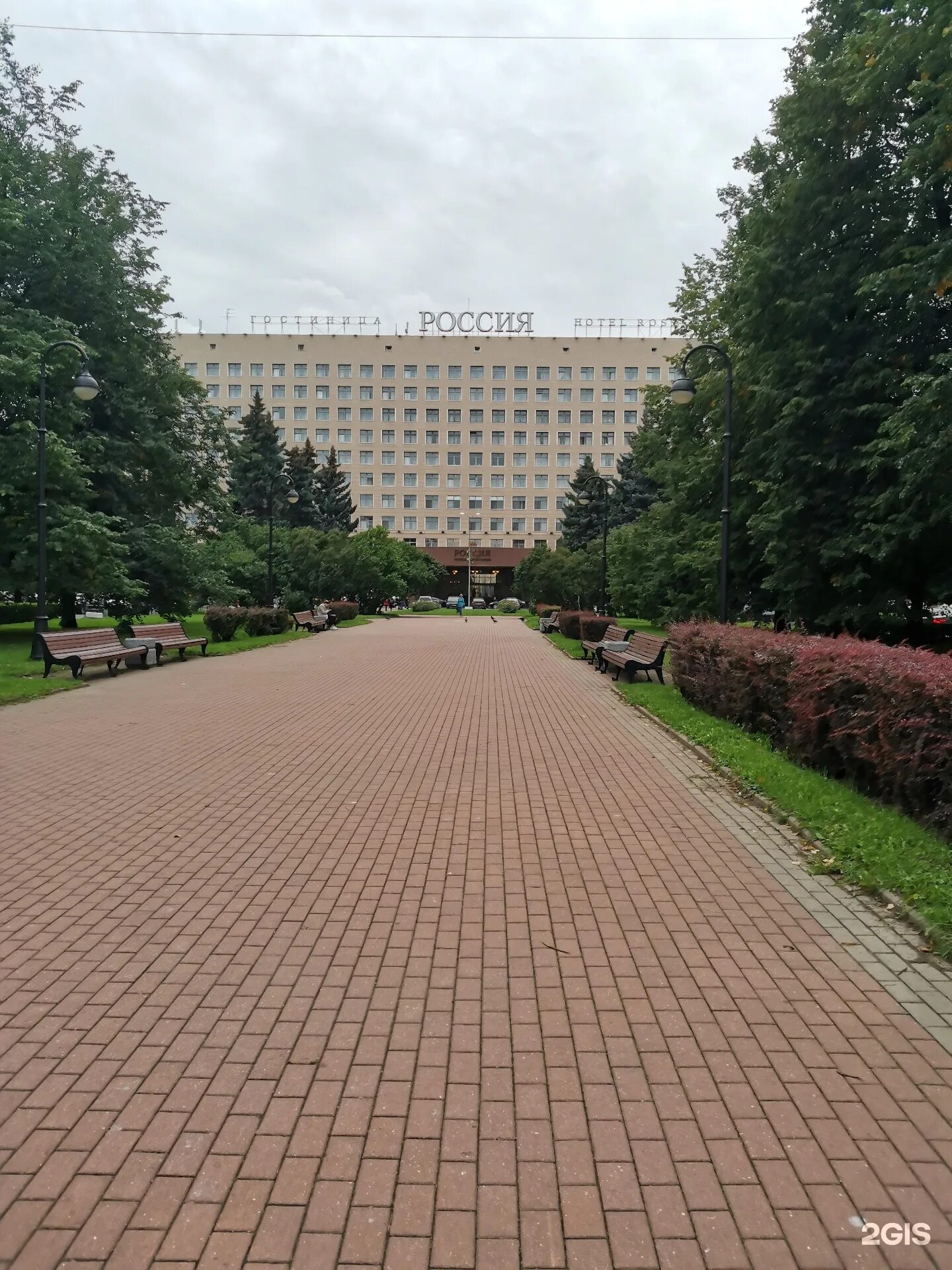 Гостиница санкт петербург чернышевского. Отель россия санкт-петербург площадь чернышевского 11. площадь чернышевского гостиница россия. площадь чернышевского 11 санкт-петербург. чернышевского 11 санкт-петербург гостиница.