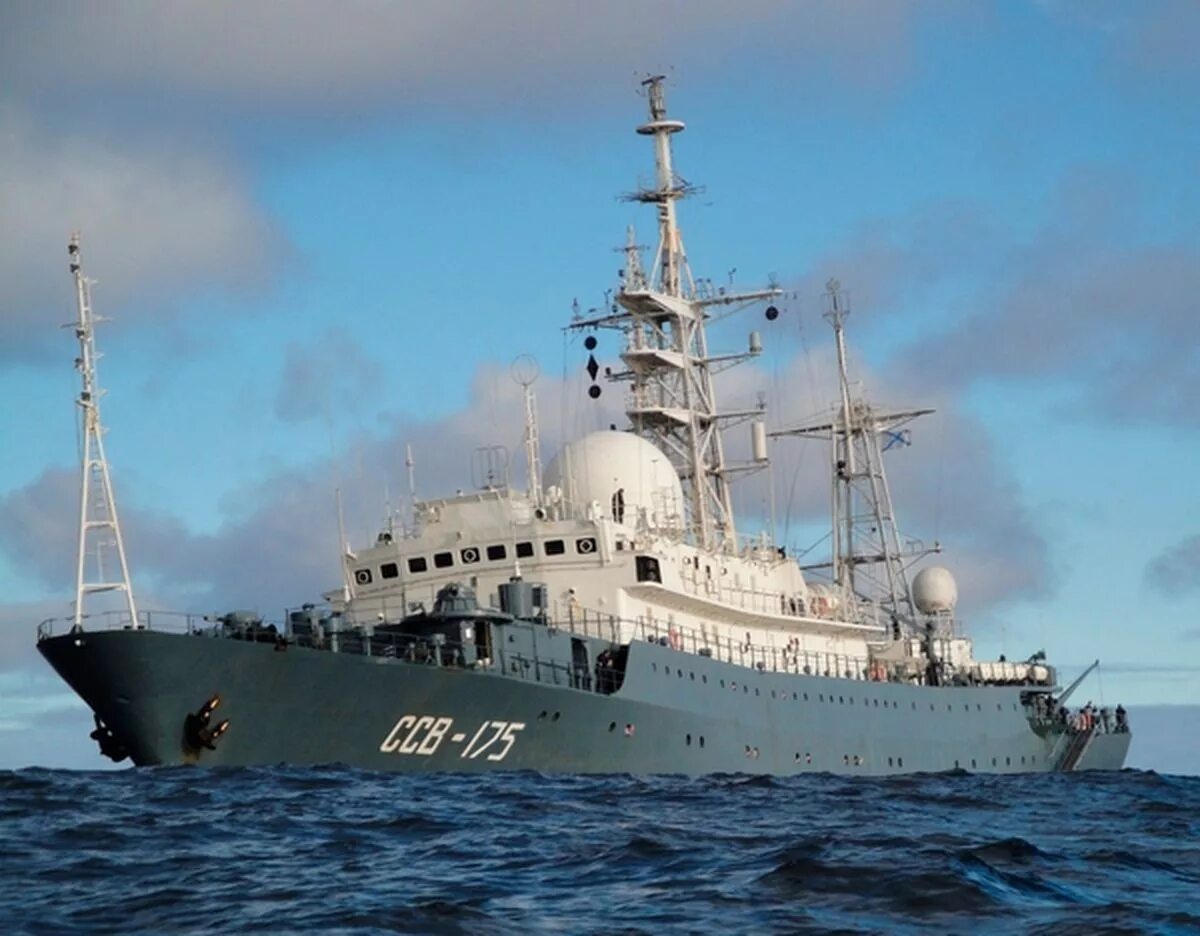 Корабль африки. Ссв-175 виктор леонов. корабль виктор леонов ссв 175. виктор леонов разведчик корабль. средний разведывательный корабль проекта 864 виктор леонов.