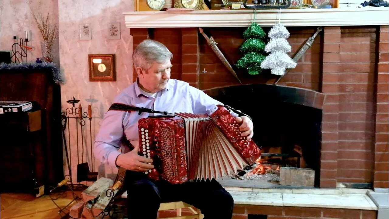Расположение нот на гармошке двухрядке. Тульская гармонь гармонист. Матаня под гармонь разбор в цифрах. Виновата ли я на баяне разбор. Виновата ли я на гармошке.