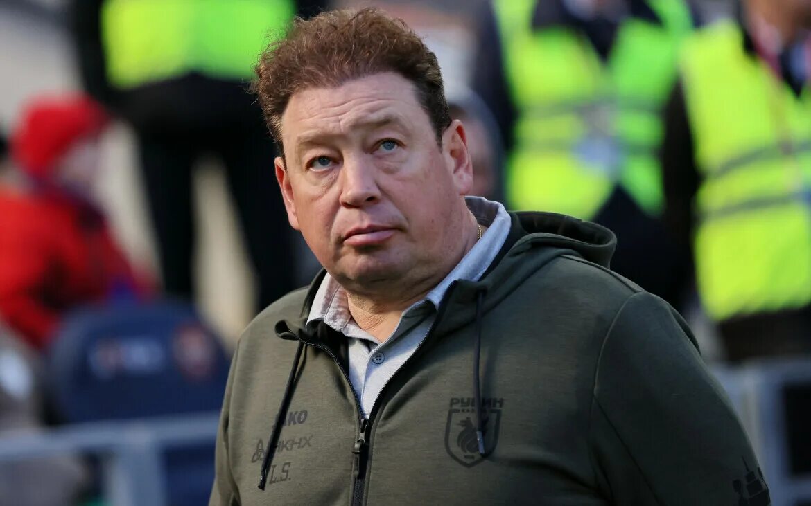 Леня слуцкий. Слуцкий кандидат тренер. Слуцкий тренер цска. Слуцкий кандидат тренер. Леня слуцкий.