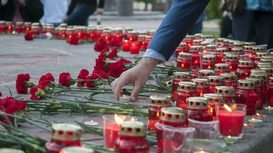 Фото акции памяти. Акция свеча памяти. Свеча памяти Тамбов. День памяти и скорби Тамбов. Свеча памяти и скорби 22 июня.