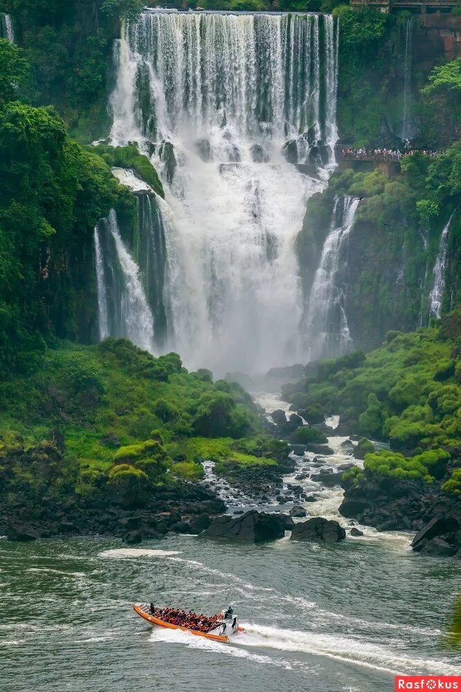 водопад игуасу (америка). водопад чудо света. игуасу (национальный парк, аргентина). бразилия водопады игуасу. водопады игуасу аргентина бразилия.