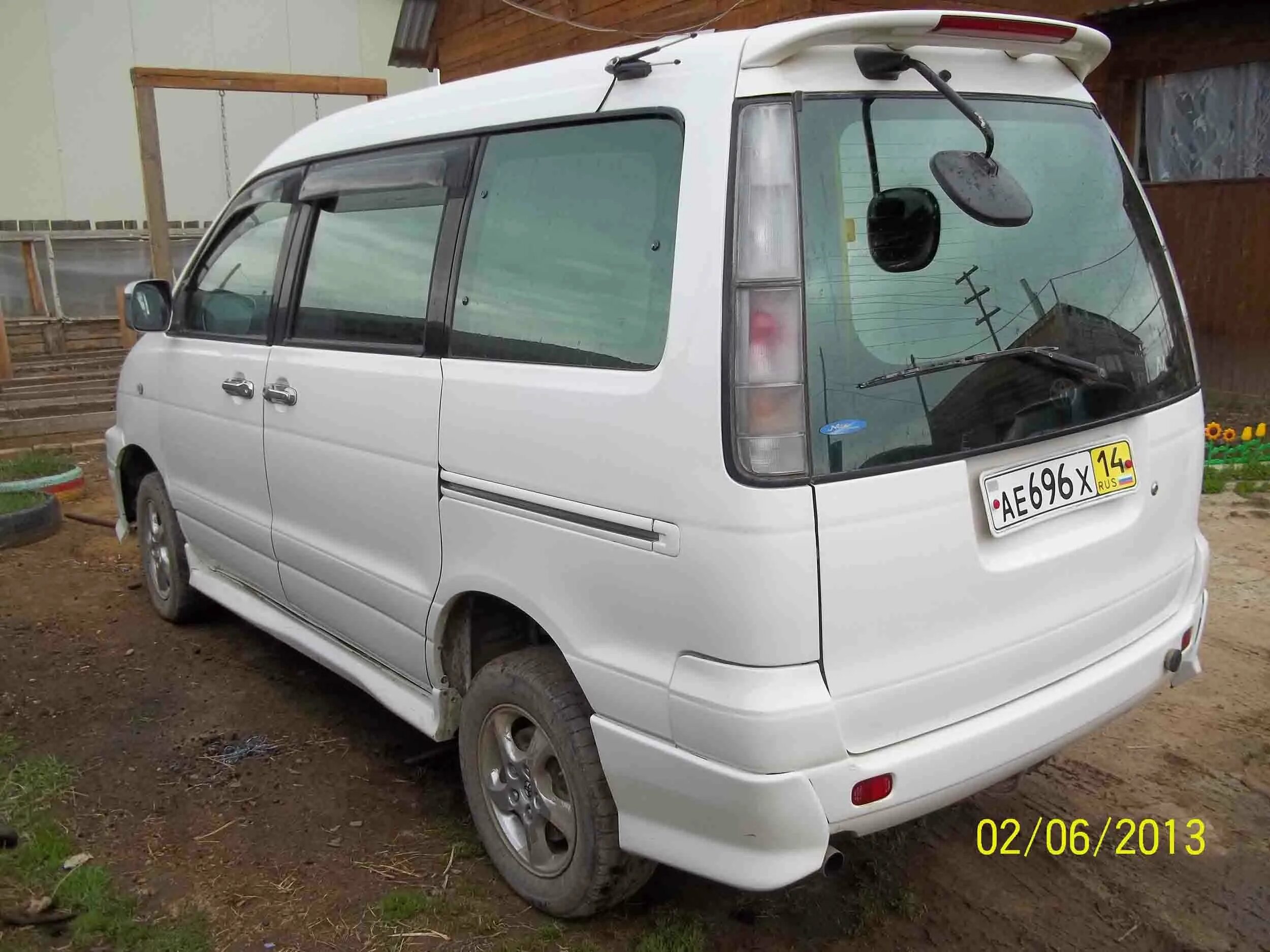 Куплю лит айс ноах. Тойота айс Ноах. Toyota LITEACE Noah. Тойота лит айс Ноах. Тойота Таун айс 2000.