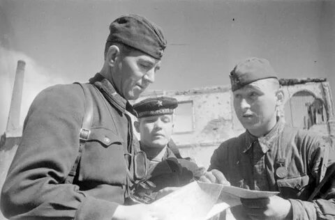 1943