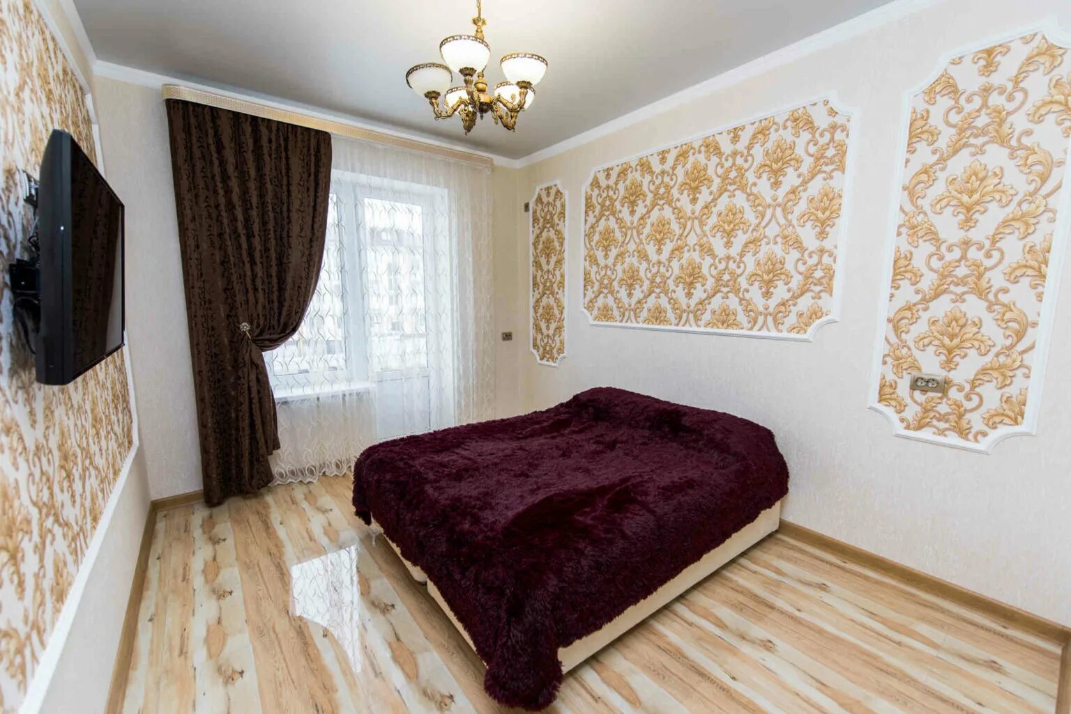 Гостевой дом версаль 2 адлер. Версаль курганинск. Гостиница версаль истра. Гостиница версаль смоленск. Версаль курганинск гостиница.