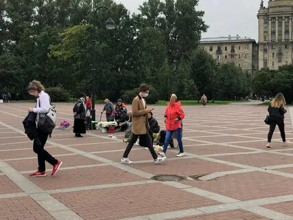 Школа рядом с метро