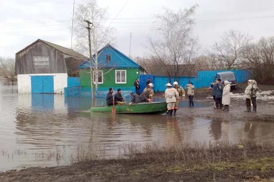 Усть Щербедино Саратовская область. Усть-Щербедино Романовский район. Половодье Усть Щербедино. Выселки подтопления.