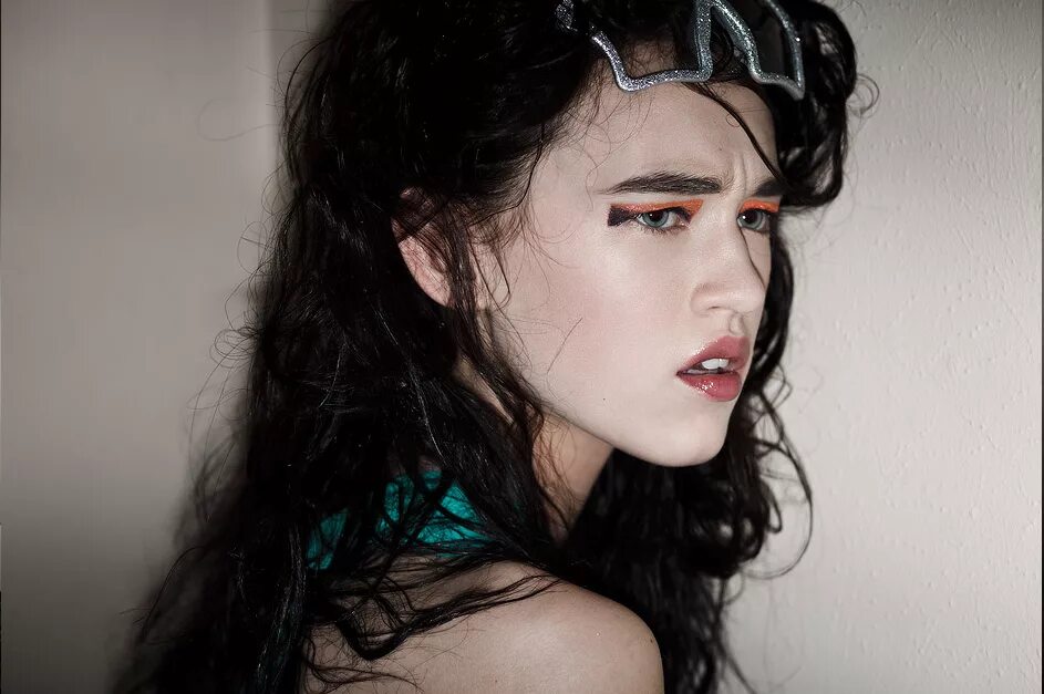 Инженю макияж. Амплуа инженю. Инженю фото. Изобел элсом. Инженю фото.