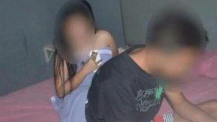 Bokep wife. Anak kecil лишили невинности в школе. Anak kecil vs tante Bandung Hotel Viral mesum. Bokep Anak kecil Viral tante Hotel ibu dan Anak ngentot.