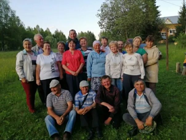 Погода в маисе никольского. Встреча выпускников 2003 год. Встреча выпускников в деревне. Встреча выпускников 1977 года Затонской средней школы РТ. Встреча выпускников Мокшан.