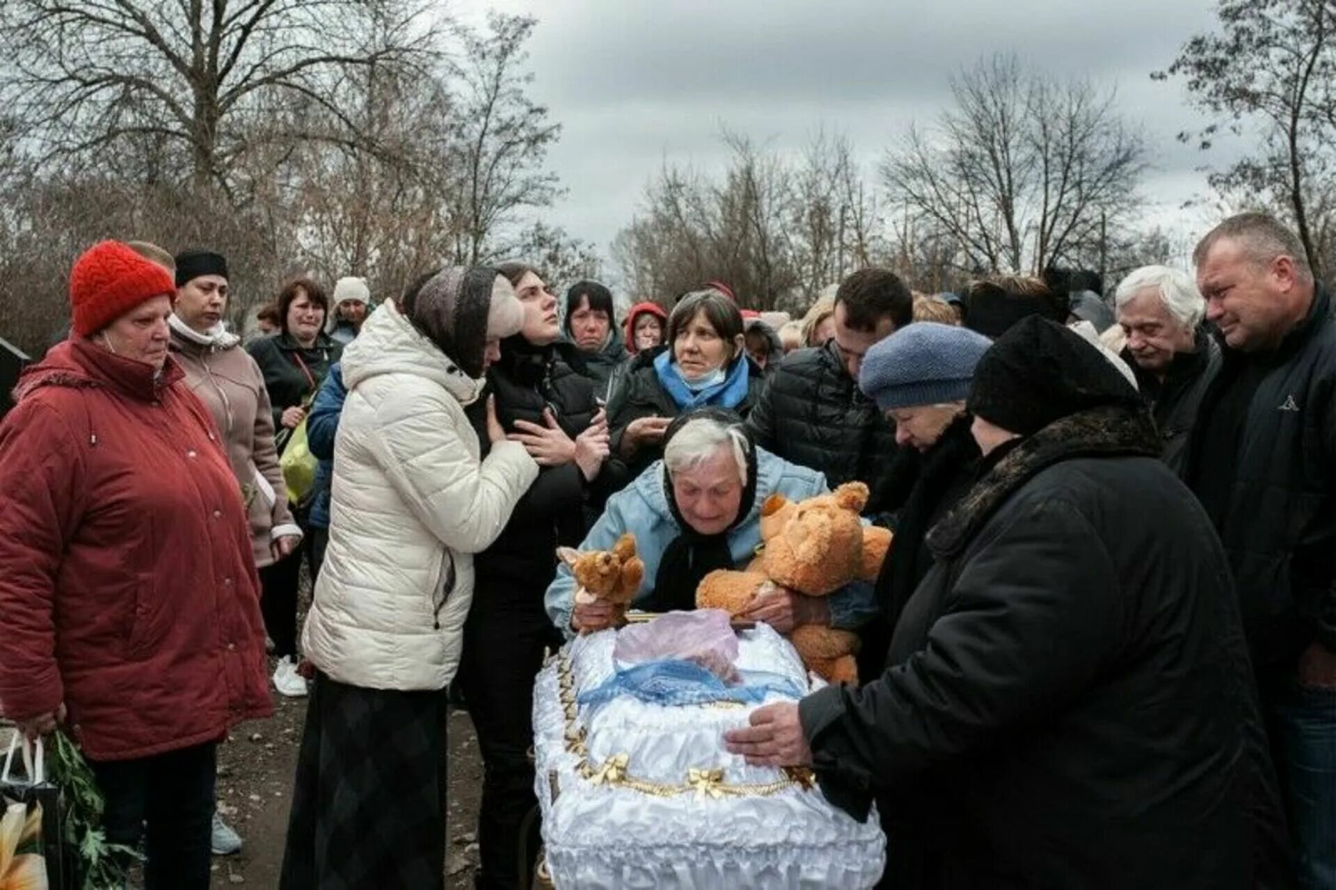 Похороны детей погибших. Про погибших на украине