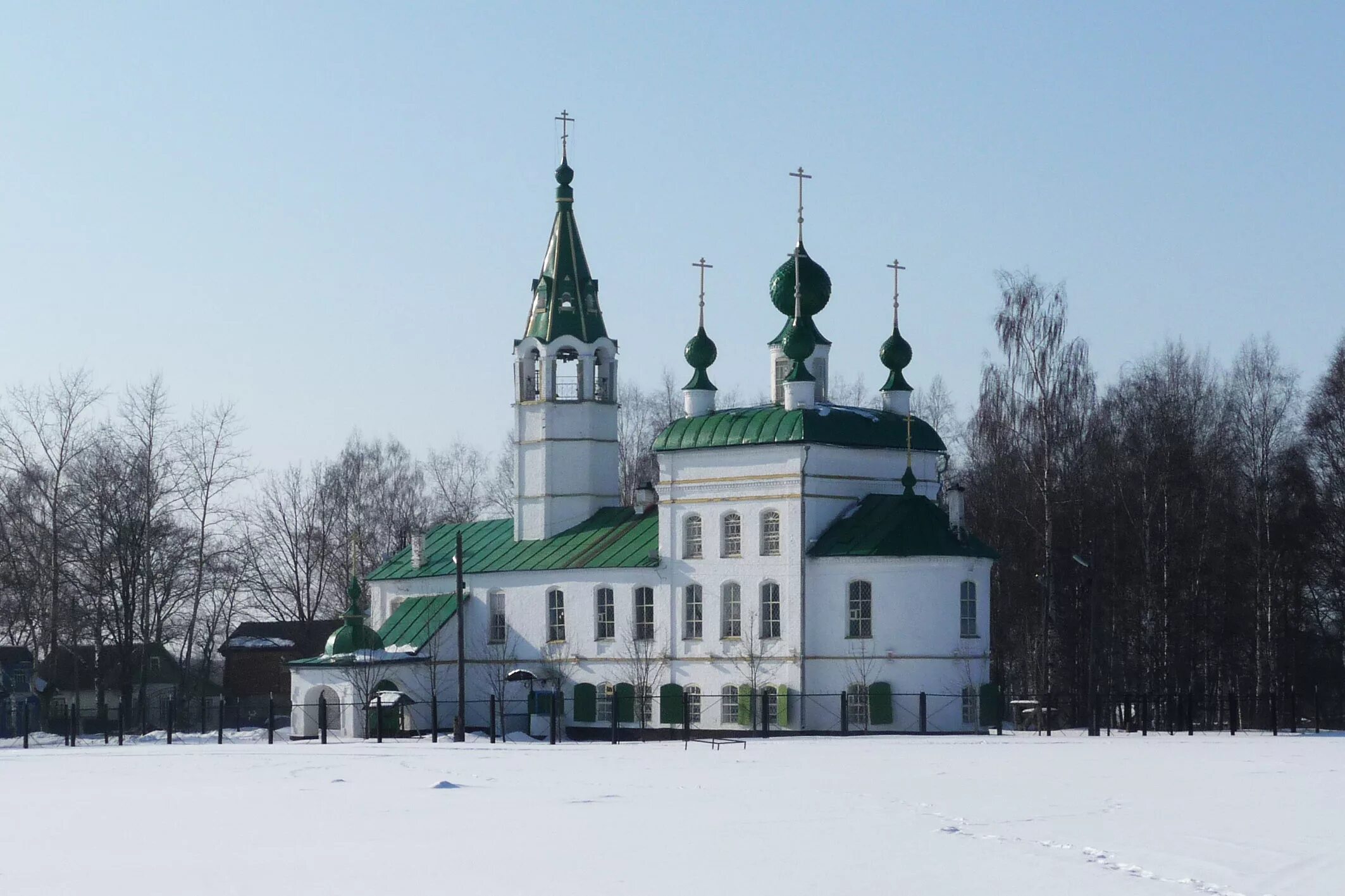 Сайт тутаевского суда ярославской. Леонтьевская Церковь Ярославль. Вознесенская Церковь Тутаев. Церковь Вознесения Господня Тутаев.