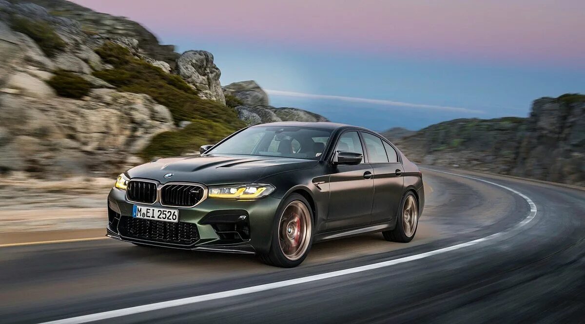 Бмв м5 ф90 2024. BMW m5 f90 CS. БМВ м5 ф90 ЦС. BMW m5 f90 Competition CS. БМВ m5 2022.