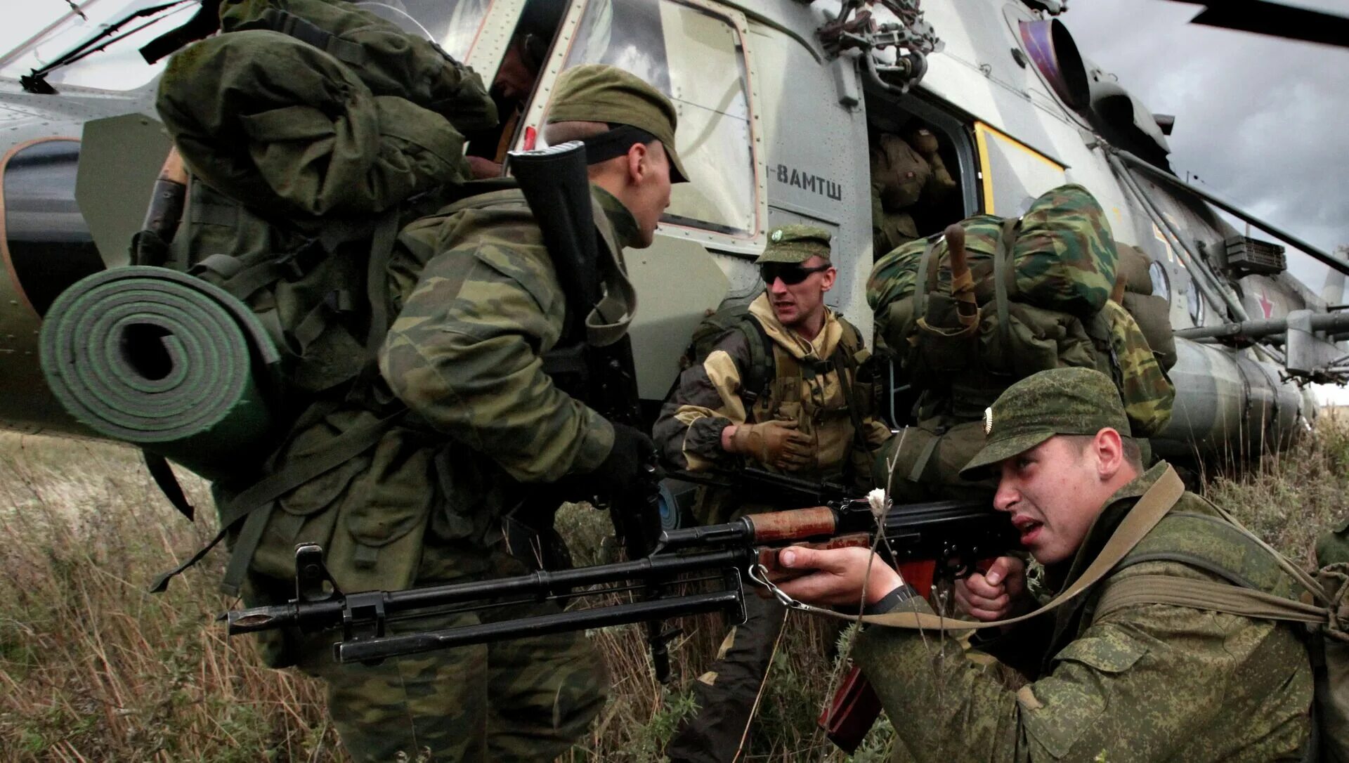 Сайт военной операции. Спецназ разведка морской пехоты. Разведывательные подразделения. Разведка вс РФ. Контрактник разведка.