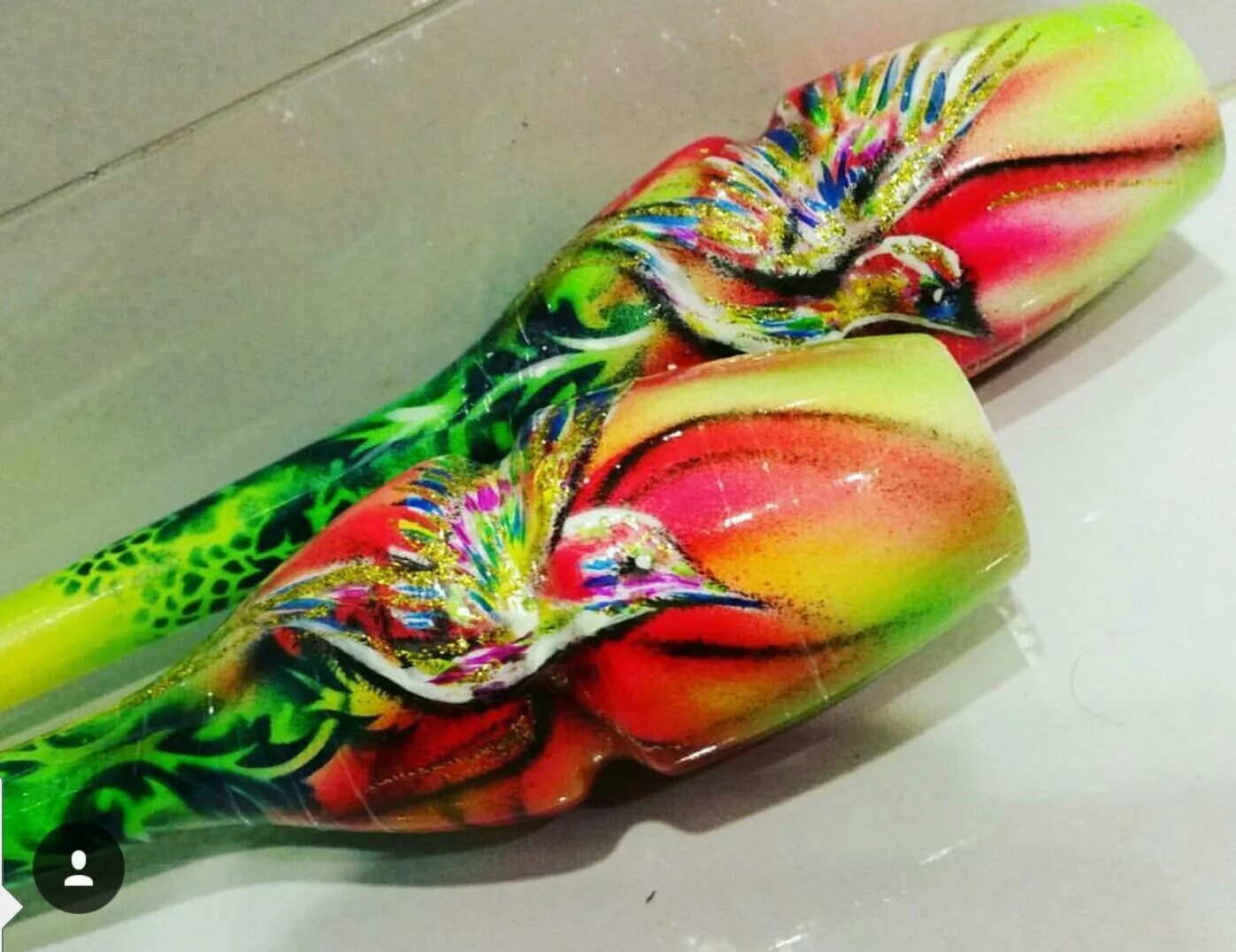 аэрография гимнастика. аэрография булавы для художественной. аэрография булавы для художественной гимнастики. аэрография на обруче для художественной. булавы для художественной гимнастики обмотанные.