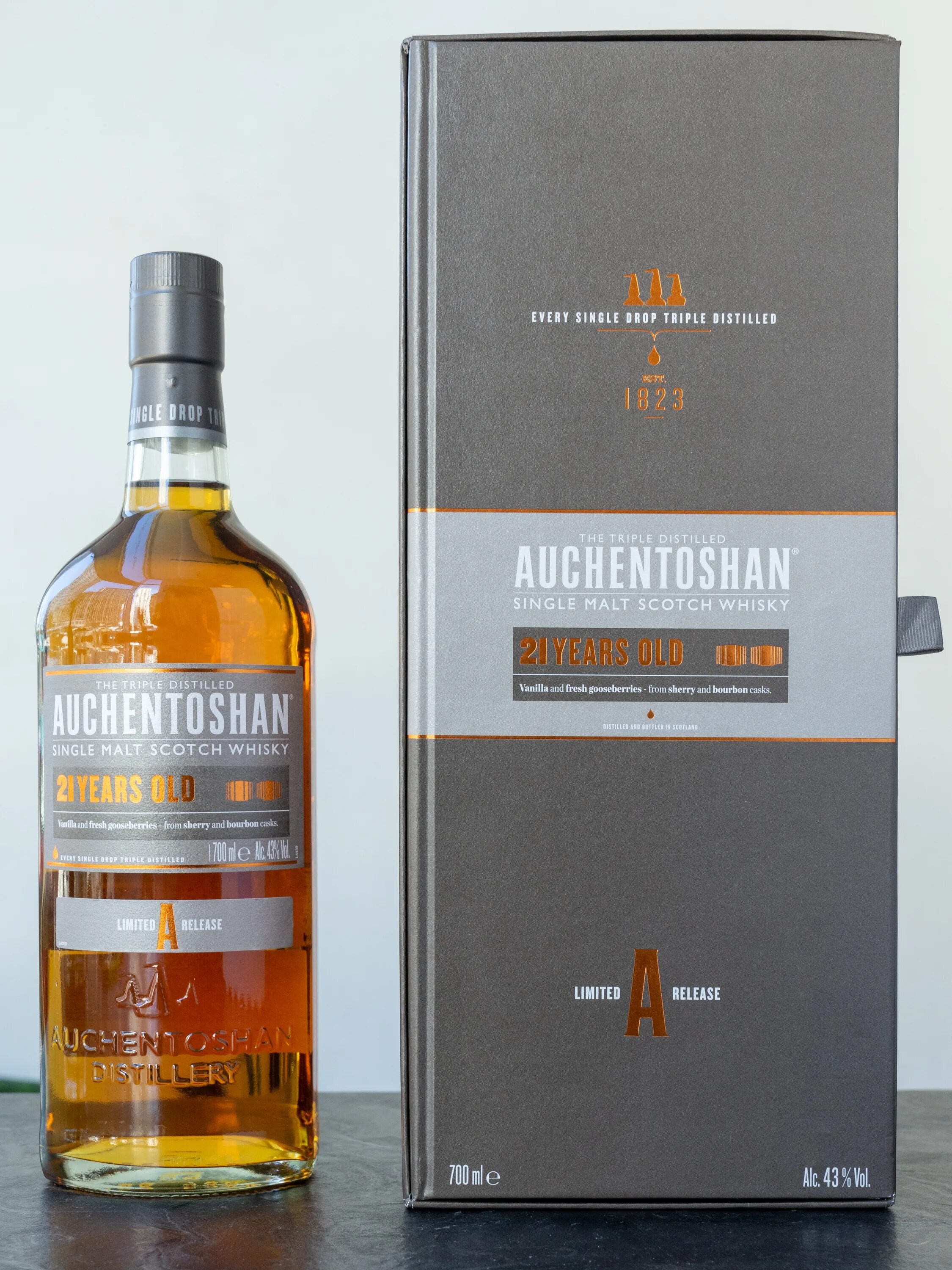 Auchentoshan цена 0.7. Виски Auchentoshan. Auchentoshan 21 years. Виски односолодовый Акентошан. Виски шотландский Акентошан.