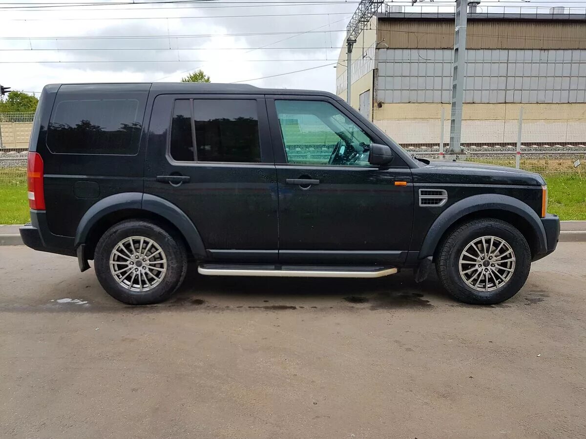 Рендж ровер дискавери 1. Range rover discovery 3. Ленд ровер дискавери 4 2015. Ледндровер дискавери 4. Ленд ровер дискавери года выпуска.