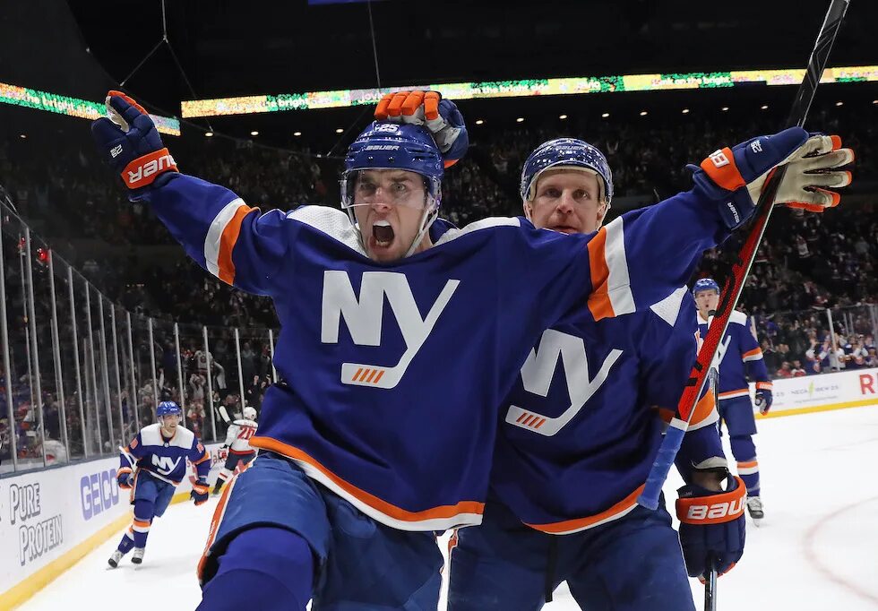 Форма нью йорк айлендерс. Айлендерс юта. Айлендерс юта. New york islanders. New york rangers new york islanders.