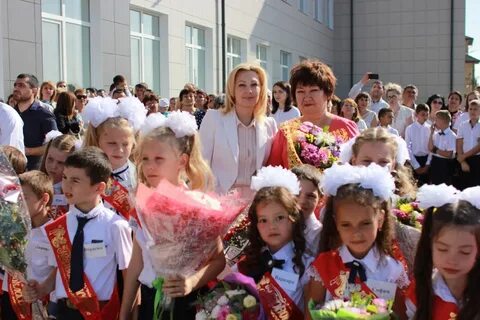 Сколько учеников в 20 школе