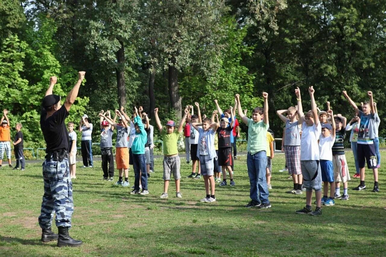 11 дол. Детский спортивный лагерь. Спортивно-оздоровительные мероприятия. Спортивные мероприятия для детей. Спортивные мероприятия в лагере.