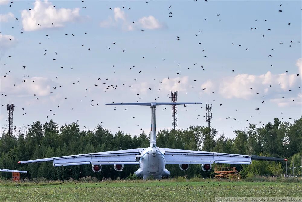 Аэродром вблизи. Клин аэродром военный. аэродром клин-5 ил-76. аэродром клин 2015. военный аэродром краматорск.