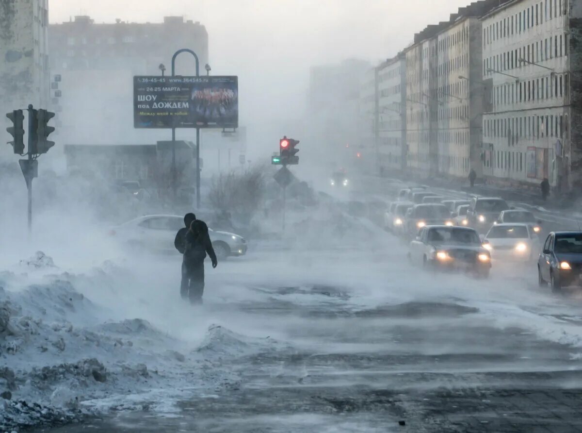 Сильная метель в городе. Норильск черная Пурга. Норильск черная Пурга 2020. Черная Пурга Норильск 2008. Черная метель в Норильске.