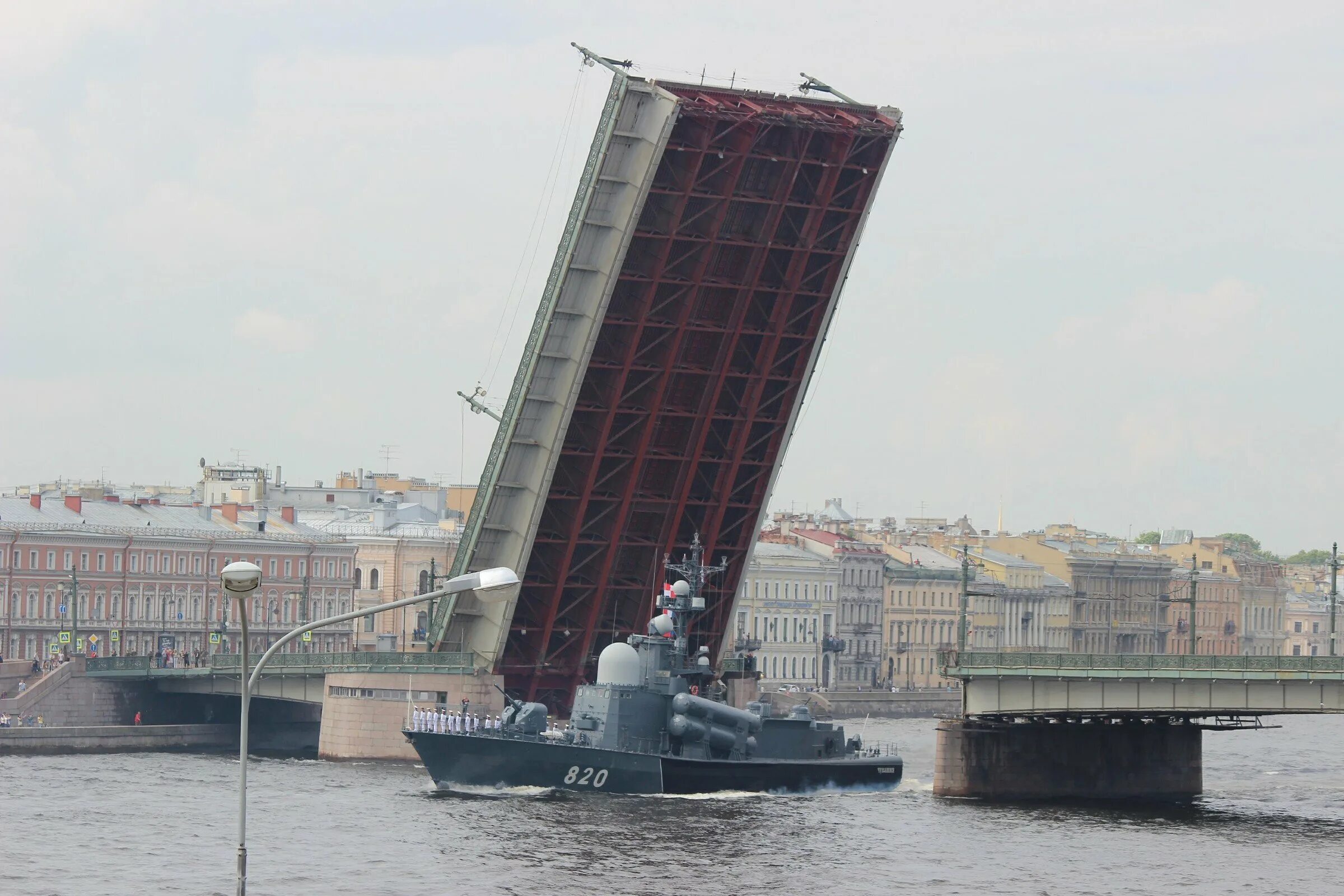 Литейный мост в Санкт-Петербурге. Литейный мост разводные мосты Санкт-Петербурга. Литейный разводной мост. Литейный мост разводка СПБ.