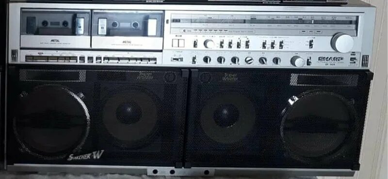 Можно ли шарп. Двухкассетный магнитофон шарп. Двухкассетная магнитола sharp 777. Sharp gx 250. Sharp gf 555.
