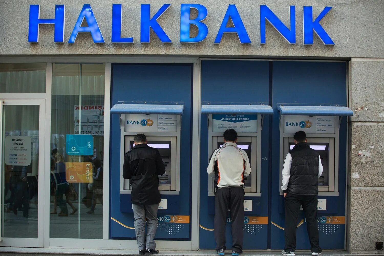 Халк банк телефон номер. Halkbank Турция. Халкбанк Турция логотип. Halk. Halkbank логотип PNG.