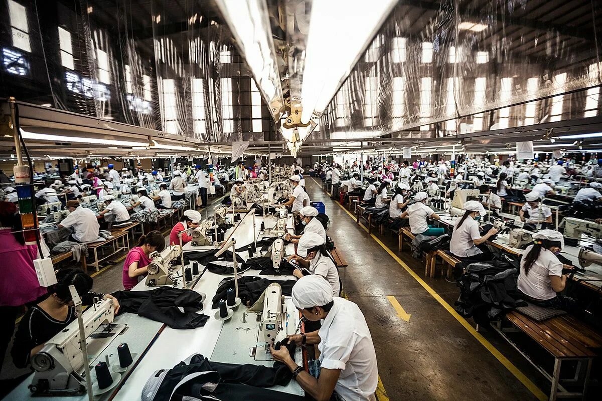 Легкая промышленность Вьетнама. Вьетнам завод Nike. Китайская швейная фабрика. Китайская промышленность. Малайзия специализация