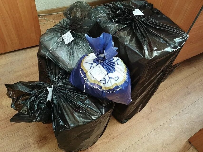 магазин радость. путешествие в калининград самостоятельно. хранение вещей на складе. калининградская косметика из янтаря. какие вещи нельзя перевозить в калининград.