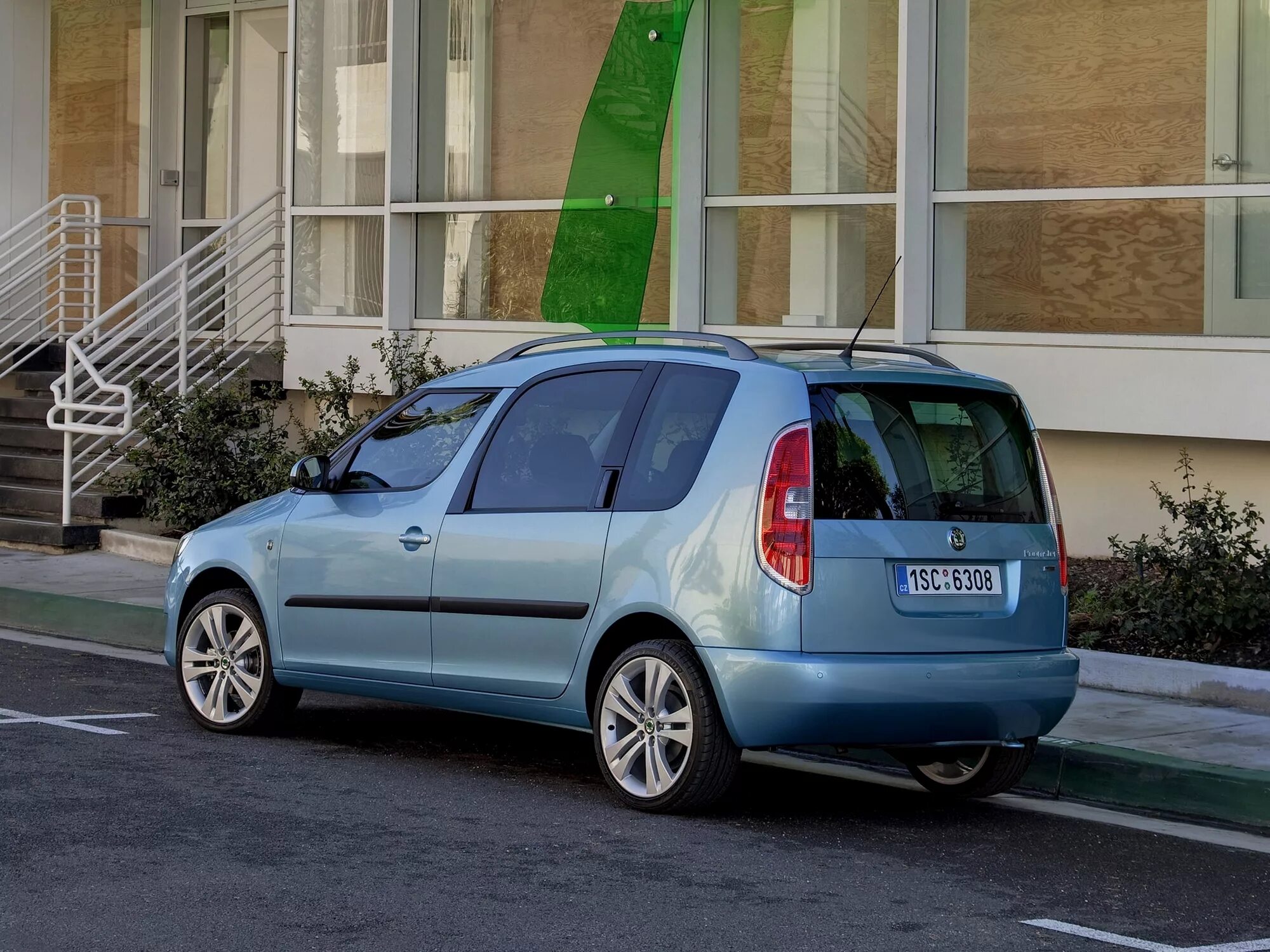 Шкода румстер 2014. Шкода roomster. Skoda roomster. Шкода румстер. Skoda roomster 2014.