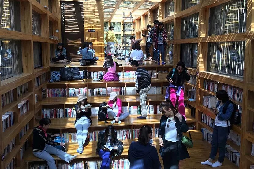Окружение библиотеки. Библиотека Лиюань, Китай. Общественная библиотека Liyuan в Китае. Библиотека Хуайжоу. Сельская библиотека Лиюань в КНР.