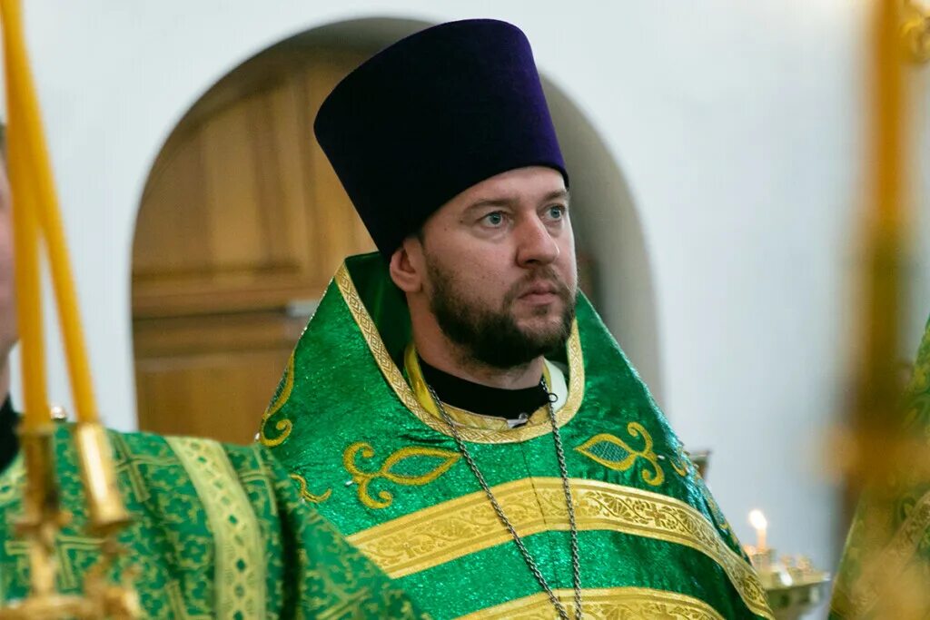 епископ силуан павлово-посадский. протоиерей александр туриков настоятель храма преображения господня. храм преображения господня настоятель. храм преображения господня настоятель. успенский собор кремля патриаршия служба на преображение.
