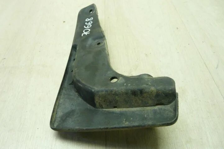 передний брызговик рав 4