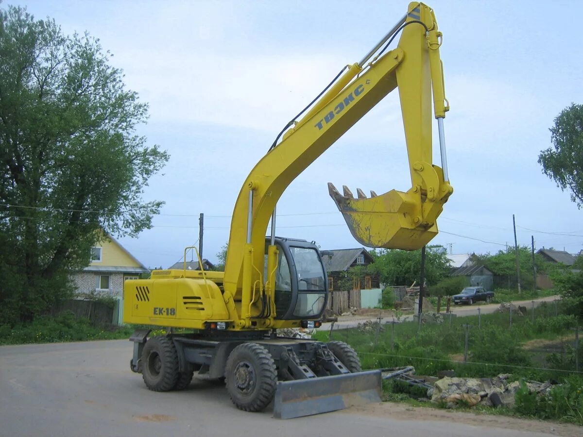 Твэкс ек-18. Экскаватор ек-18-20. Экскаваторе 18. Экскаватор твэкс ек-18-20. Ек 18 колесный.