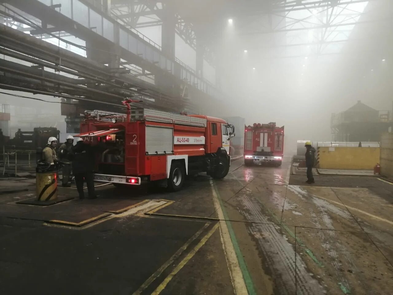 Пожар на нлмк в липецке. Пожар на новолипецком заводе. Пожар на нлмк в липецке. Пожар на новолипецком заводе. Пожар на нлмк в липецке вчера.