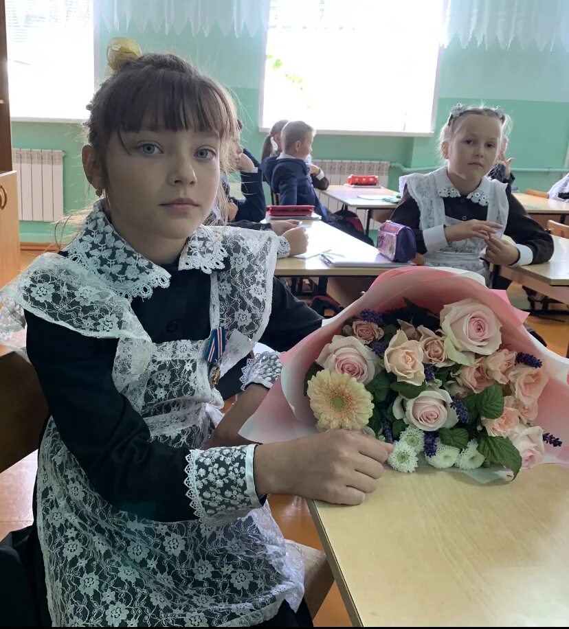 Школа торбеева. Ждановская школа мордовия. школа 1 торбеево. третьеклассница.