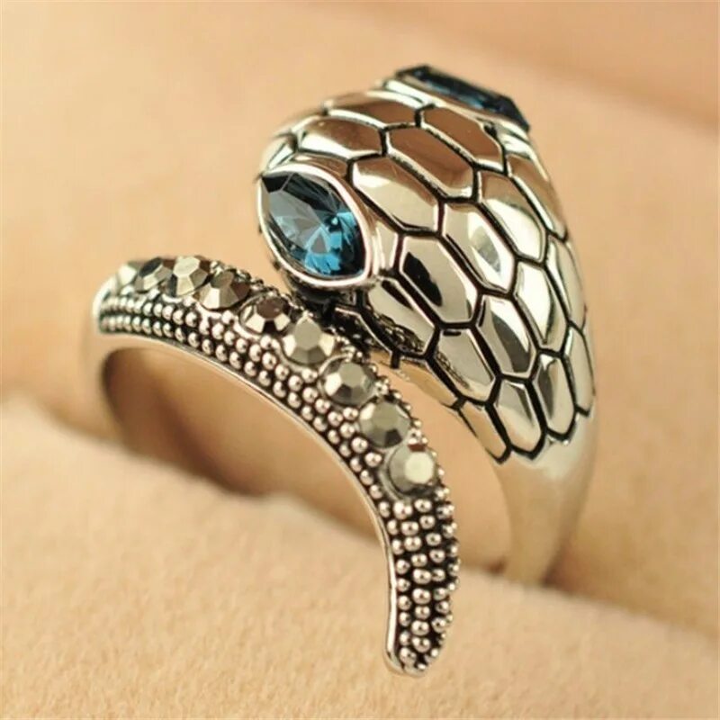 перстень со змеей. кольцо змея серебро санлайт. серебряное кольцо «змея». золотое кольцо змейка 585. кольцо в виде змеи с камнем.