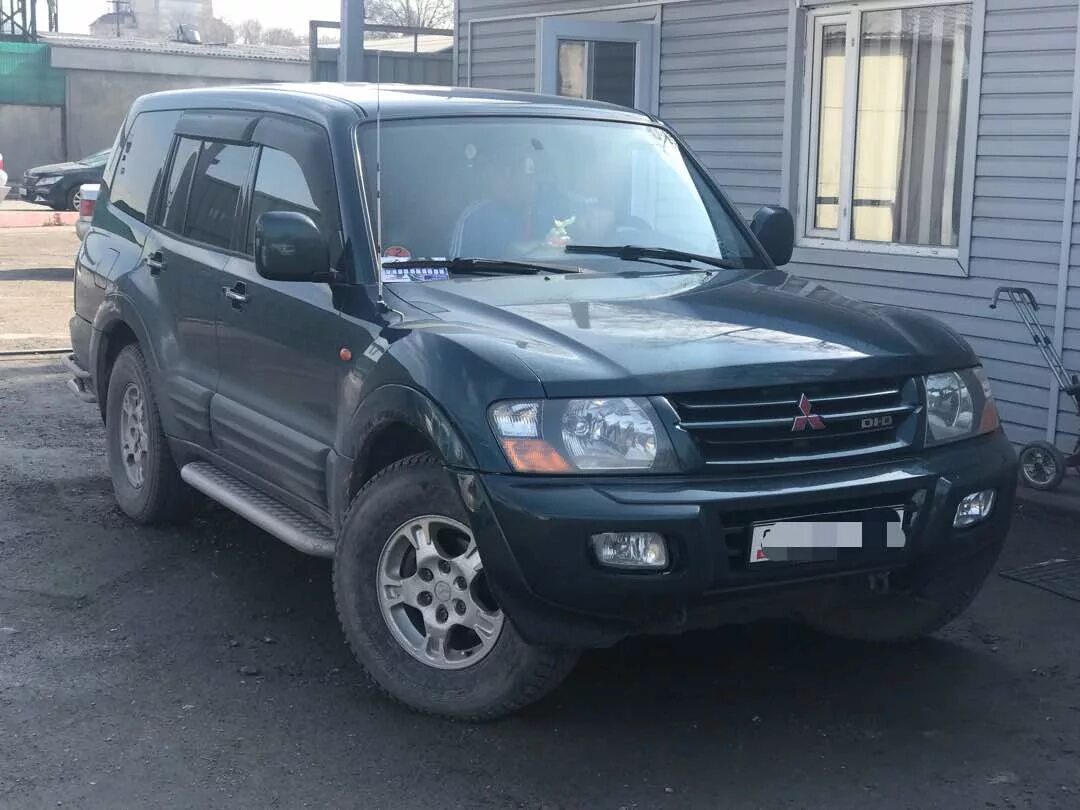 Mitsubishi Pajero 2000. Мицубиси Паджеро 2000 года. Mitsubishi Pajero 3 поколение. Мицубиши Паджеро 2000 год. Митсубиси паджеро 2000 год