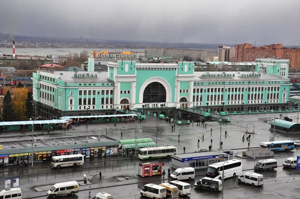 Новосибирск жд вокзал автобус купить билеты. Железнодорожный вокзал Новосибирск. Ж Д вокзал Новосибирск главный. Станция Новосибирск-главный, Новосибирск. Новосибирск главный 2021.