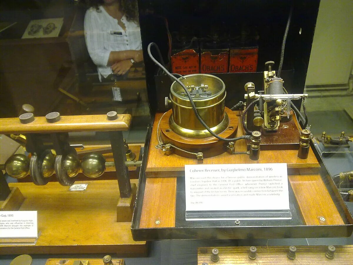 Радио новое время. 1896 Гульельмо Маркони. Гульельмо Маркони Телеграф. Гульельмо Маркони изобретение. Радиотелеграф Маркони.
