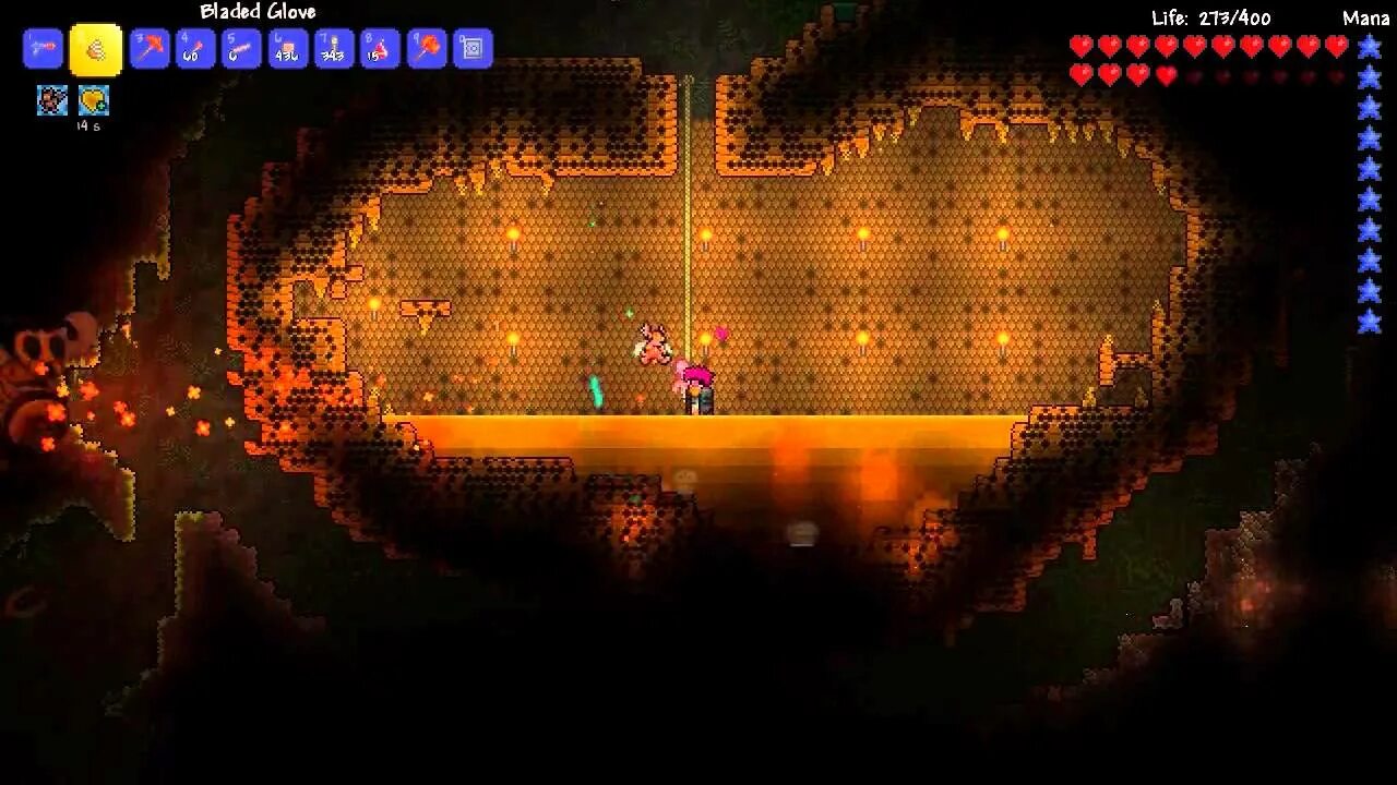 Террария дом улей. Медовых сот террария. Улей королевы пчёл террария. 4 terraria. Медовых сот террария.