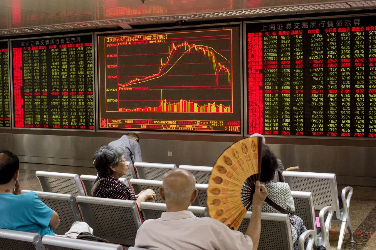 Начало торгов в китае. Начало торгов в китае. Китайская фондовая биржа. Китайские акции на бирже. Пекинская фондовая биржа.