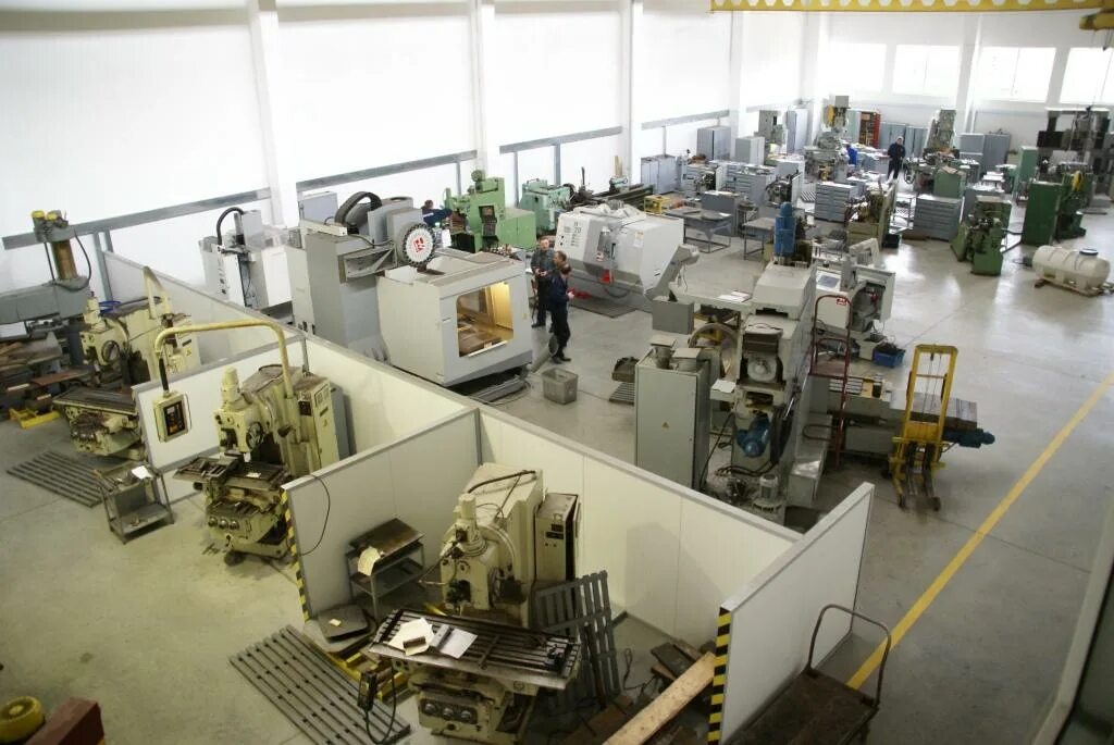 кзтм каменск-шахтинский директор. машзавод каменск-шахтинский. Plastmass group щелково. завод полимерных изделий. полиэфирный завод шахты официальный сайт.